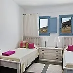 Aura Marina Santorini Hotel Akrotírion