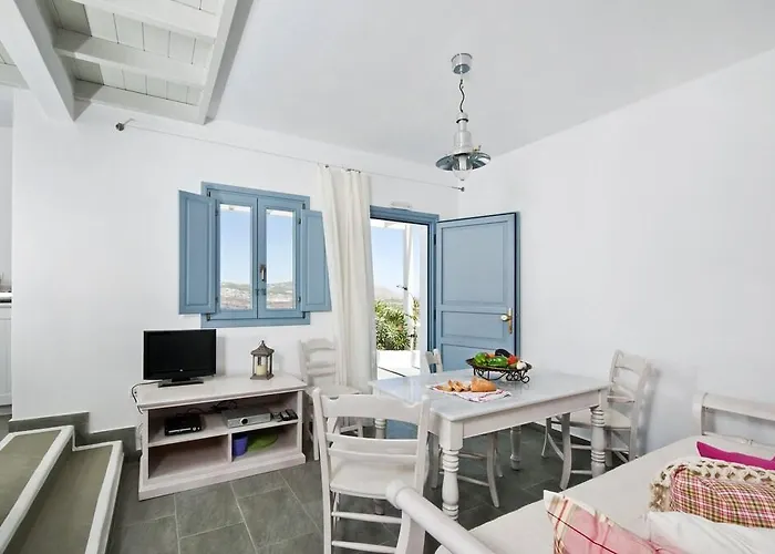 Aura Marina Santorini ホテル Akrotírion